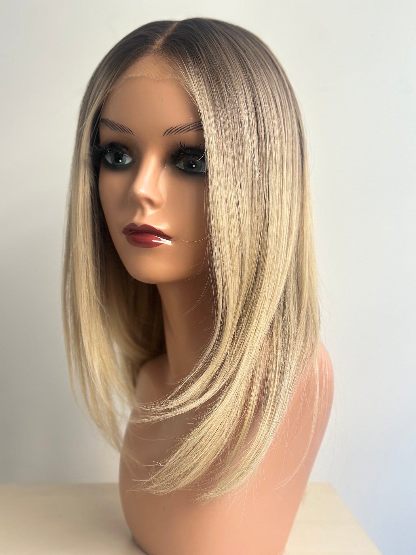 Queen Berlin (16")